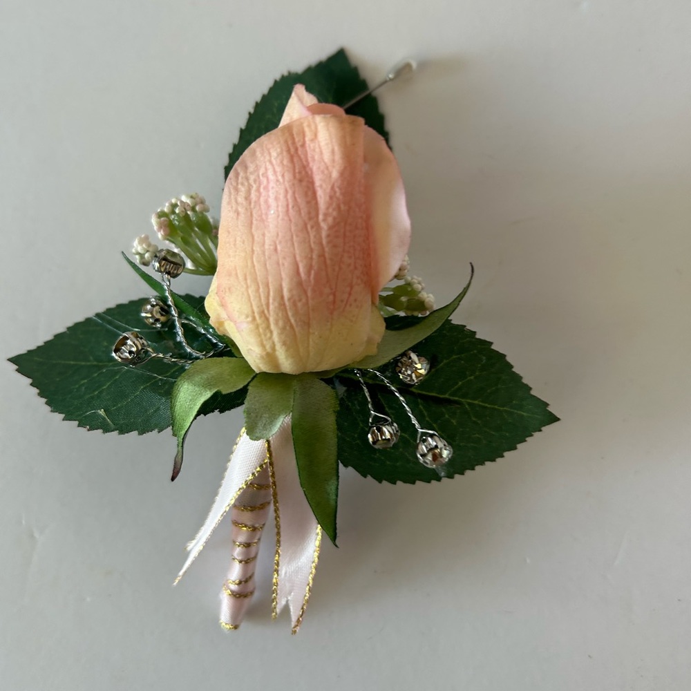 Light Pink Boutonniere New